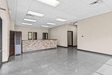 Premium commercial land and building with outstanding traffic - photo 8
