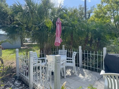 Exquisite Coastal Luxury in Colony Cove - A Truly One-of-a-Kind - photo 6