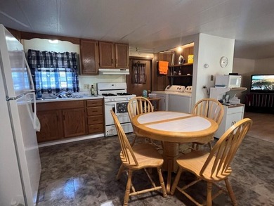 Affordable and move-in ready, this well-maintained 2-bedroom, 1 - photo 8