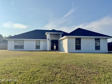 Old Fort Bayou Coastal Preserve Home Sale Pending in Ocean Springs Mississippi