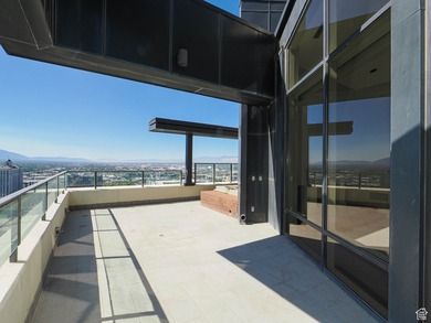 **PENTHOUSE** A very rare opportunity to buy one of a few - photo 11
