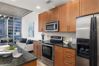 ***with a transferable rental permit***This 1b+Den is in the