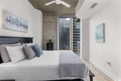 ***with a transferable rental permit***This 1b+Den is in the