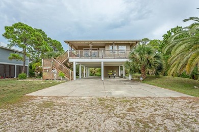 Make plans to see this awesome and impeccably well maintained 3 - photo 2
