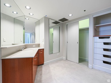 **PENTHOUSE** A very rare opportunity to buy one of a few - photo 23