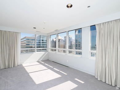 **PENTHOUSE** A very rare opportunity to buy one of a few - photo 25