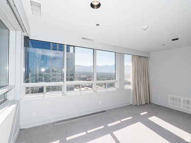 **PENTHOUSE** A very rare opportunity to buy one of a few - photo 26