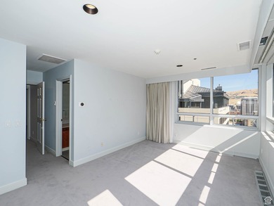 **PENTHOUSE** A very rare opportunity to buy one of a few - photo 27