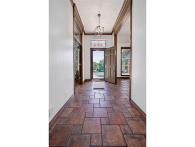 Dream big in EAST EDMOND with this stunning, one-of-a-kind home - photo 3