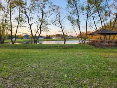 An Absolute show place! Three spacious bedrooms with many extras - photo 5