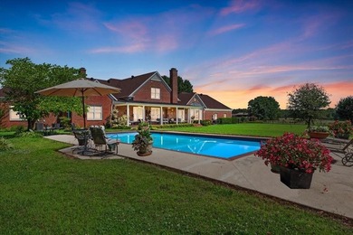 Nestled on one of the highest hilltops in Paris, Texas, this - photo 1