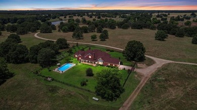 Nestled on one of the highest hilltops in Paris, Texas, this - photo 2