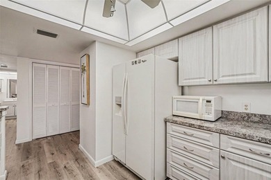 This stunning condo in the highly desirable waterfront community - photo 5