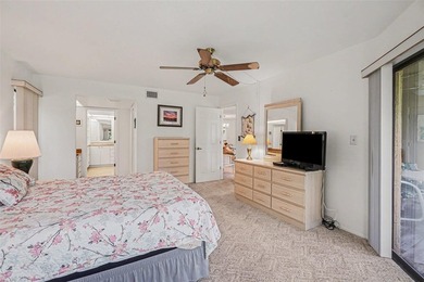This stunning condo in the highly desirable waterfront community - photo 10