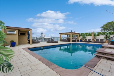 Spectacular Waterfront Luxury Estate in Lido Beach Nestled in - photo 4