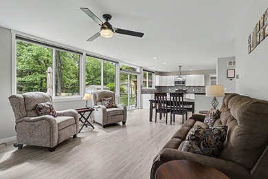 Absolutely pristine contemporary ranch in Belle Brook - photo 6