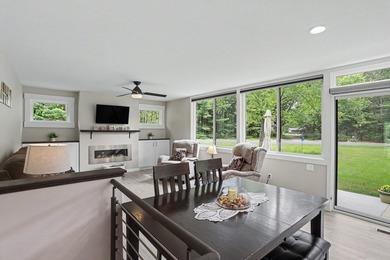 Absolutely pristine contemporary ranch in Belle Brook - photo 9