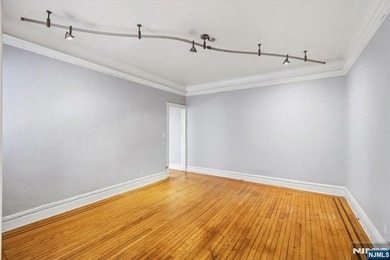 Enjoy easy living in this bright and inviting 550 sq ft - photo 9