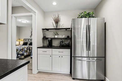 Absolutely pristine contemporary ranch in Belle Brook - photo 10