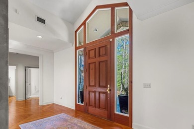Designed and built by renowned Columbus builder Hal Averett - photo 3