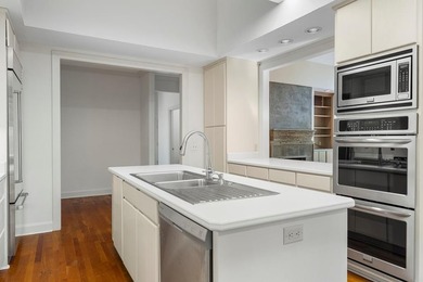 Designed and built by renowned Columbus builder Hal Averett - photo 9