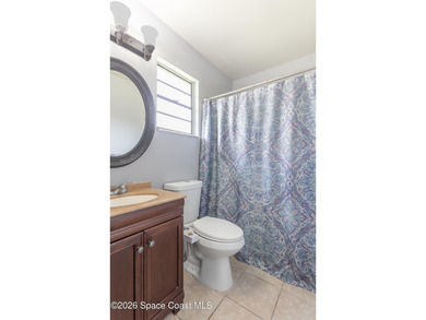 Welcome to this beautifully maintained 3-bedroom, 2 bathroom - photo 11