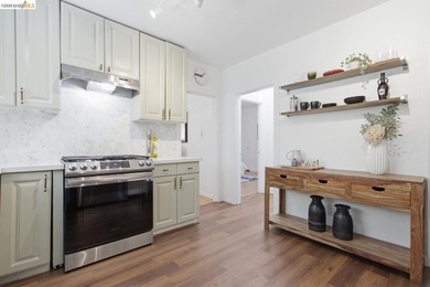 Beautifully Reimagined Sanctuary nestled in Poets Corner - photo 12