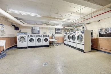 Located in the highly desirable neighborhood of Forest Hills - photo 12