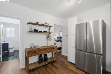 Beautifully Reimagined Sanctuary nestled in Poets Corner - photo 13