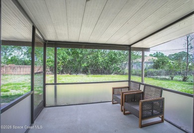 Welcome to this beautifully maintained 3-bedroom, 2 bathroom - photo 18