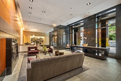 Beautifully renovated split 2 bedroom and 2 bath condo with