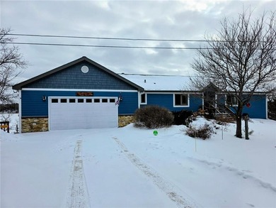 Rainy Lake Home For Sale in International Falls Minnesota