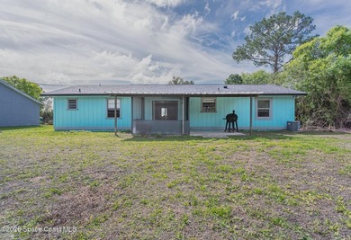 Welcome to this beautifully maintained 3-bedroom, 2 bathroom - photo 21