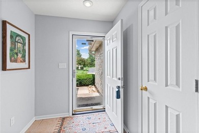 Completely remodeled maintenance-provided condo thoughtfully - photo 5