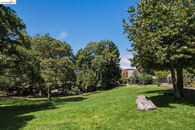 Beautifully Reimagined Sanctuary nestled in Poets Corner - photo 40