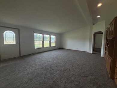 3 bed 2 bath modular home with new carpet, island kitchen, floor - photo 3