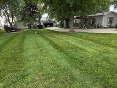 North Twin Lake Home For Sale in Manson Iowa