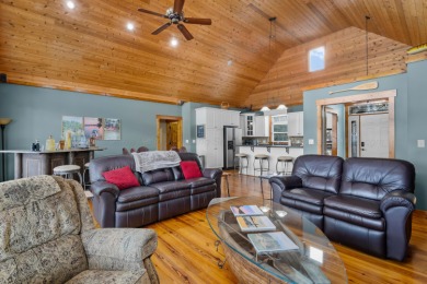 Checks all the boxes well cared for pristine home on a very - photo 9