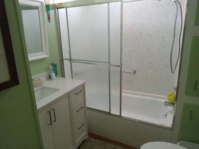 Renovated 2-bedroom, 2 full baths manufactured home built in - photo 12