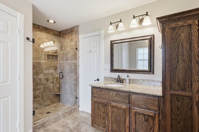 This one is for all you single-story lovers! Some homes just - photo 25