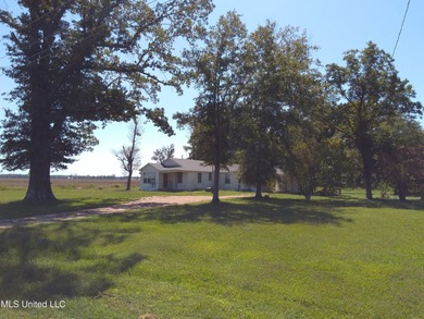 (private lake, pond, coastal) Home For Sale in Indianola Mississippi