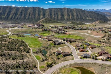 This inviting home features panoramic mountain views and a - photo 35