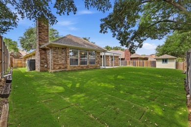This one is for all you single-story lovers! Some homes just - photo 36