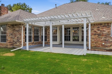 This one is for all you single-story lovers! Some homes just - photo 38