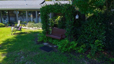 Stunning brick home on Point A Lake. A must-see Waterfront - photo 9