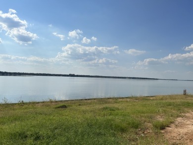 Lake Lot For Sale in Jewett, Texas