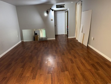 UPDATED STUDIO is ready for your furnishings. New and never used - photo 5