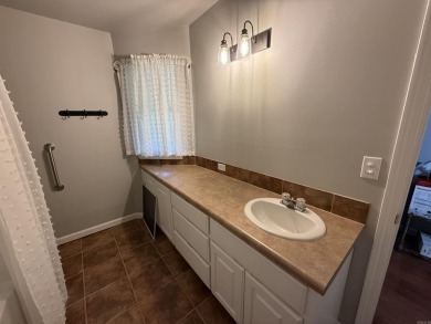 UPDATED STUDIO is ready for your furnishings. New and never used - photo 9