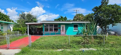 Clear Lake - Palm Beach County Home Sale Pending in West Palm Beach Florida