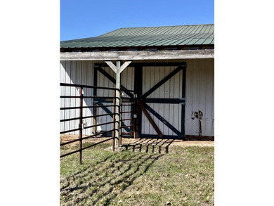 Looking for a horse farm look no farthere take a look at this - photo 3